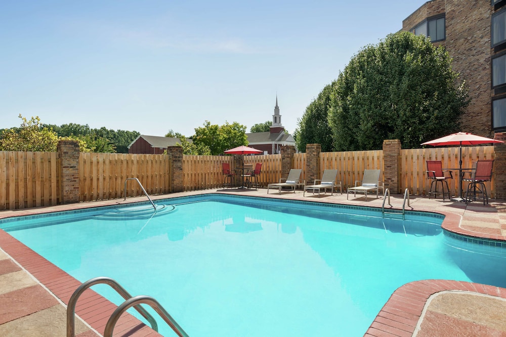DoubleTree by Hilton Hotel Jackson - photo 33