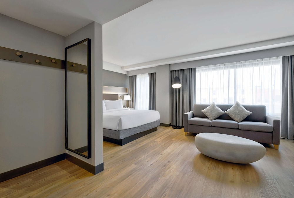 DoubleTree by Hilton Davenport - photo 32
