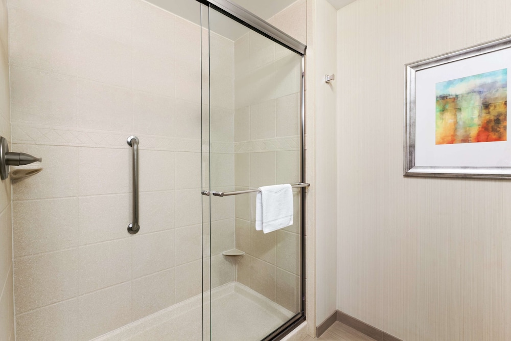 Hampton Inn & Suites San Bernardino - photo 20