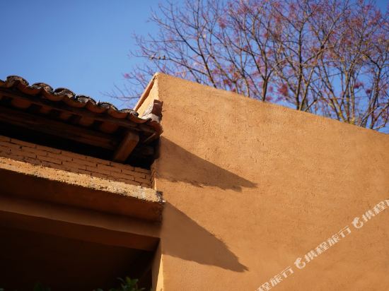 Puzhehei night hotel in Jinping, People's Republic of China