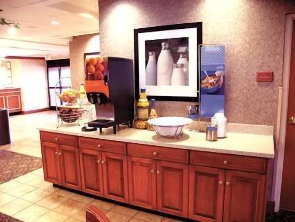 Hampton Inn Dublin - photo 31