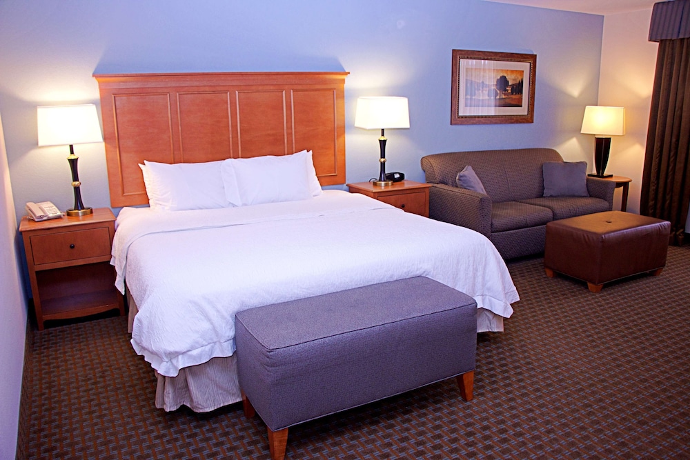 Hampton Inn Sidney NE - photo 29