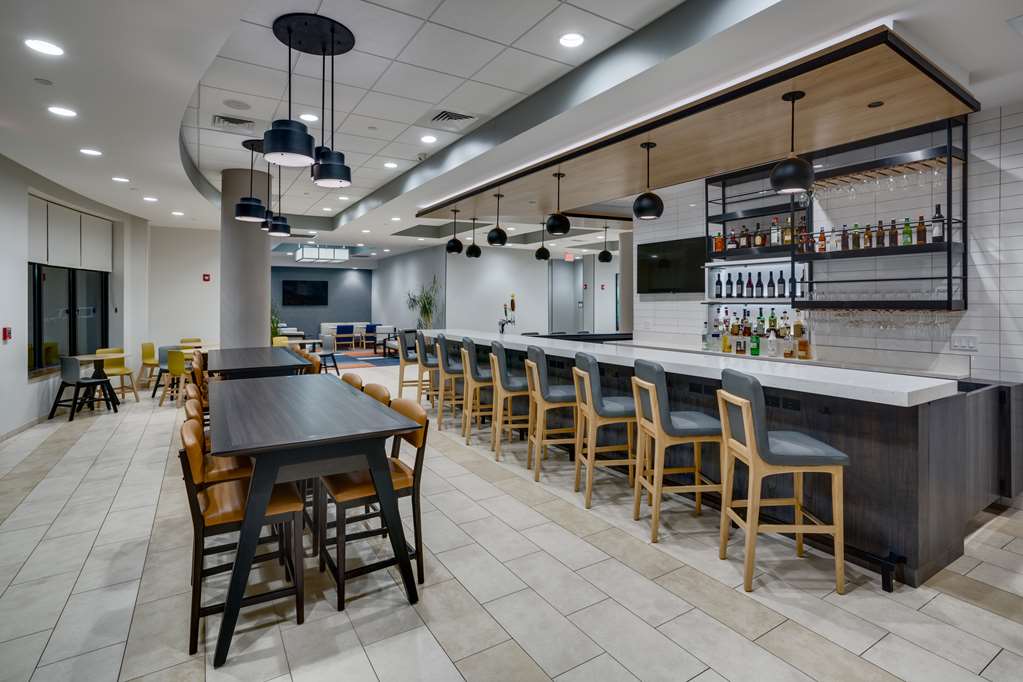 HYATT house Hartford North Windsor - photo 16