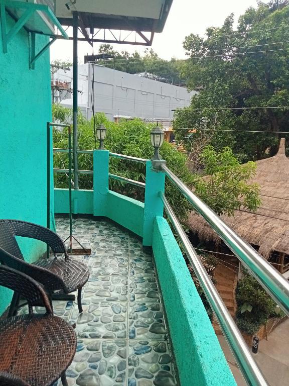 Lang2 place - carbon neutral hotel in Coron