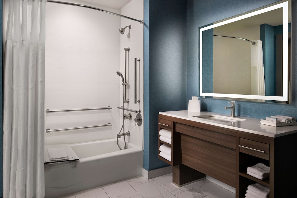 Home2 Suites by Hilton Bend - photo 8