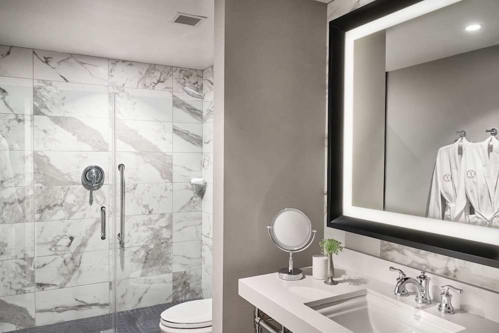 The Foundry Hotel Asheville Curio Collection by Hilton - photo 19