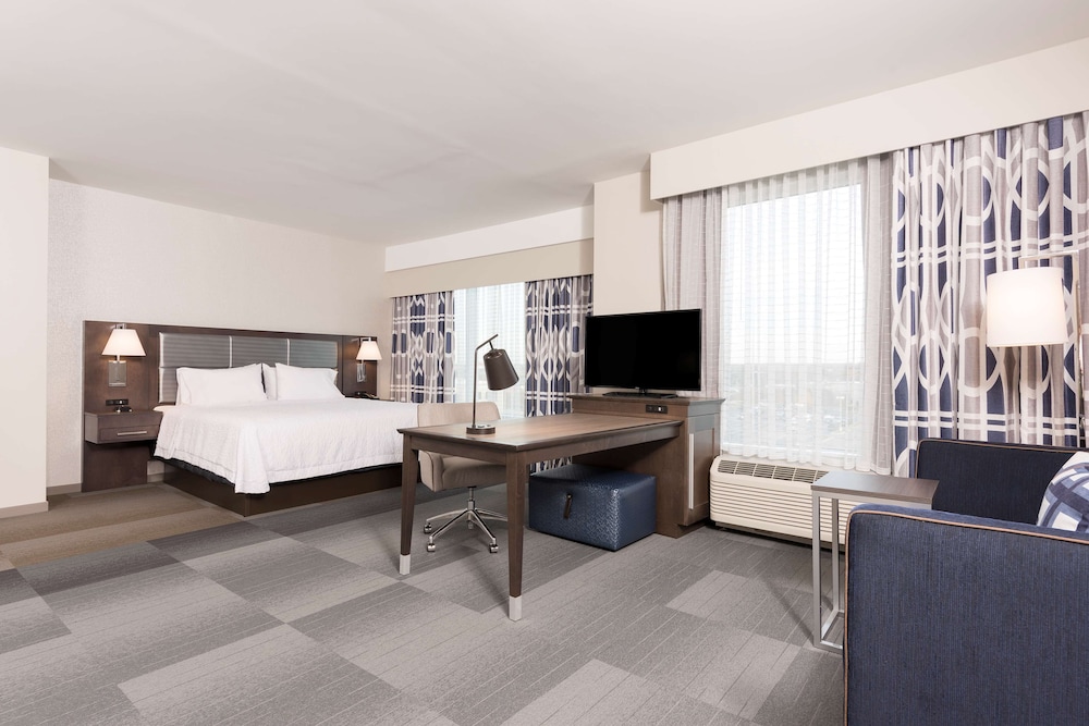 Hampton Inn & Suites Indianapolis Keystone - photo 7