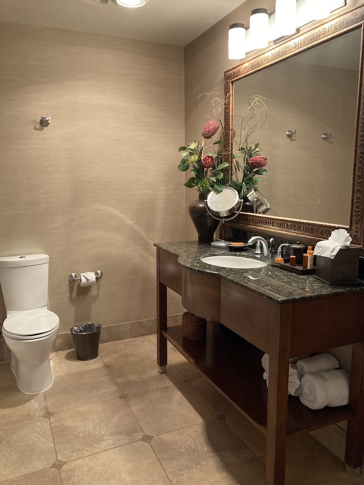 Blue Dolphin Inn - photo 42