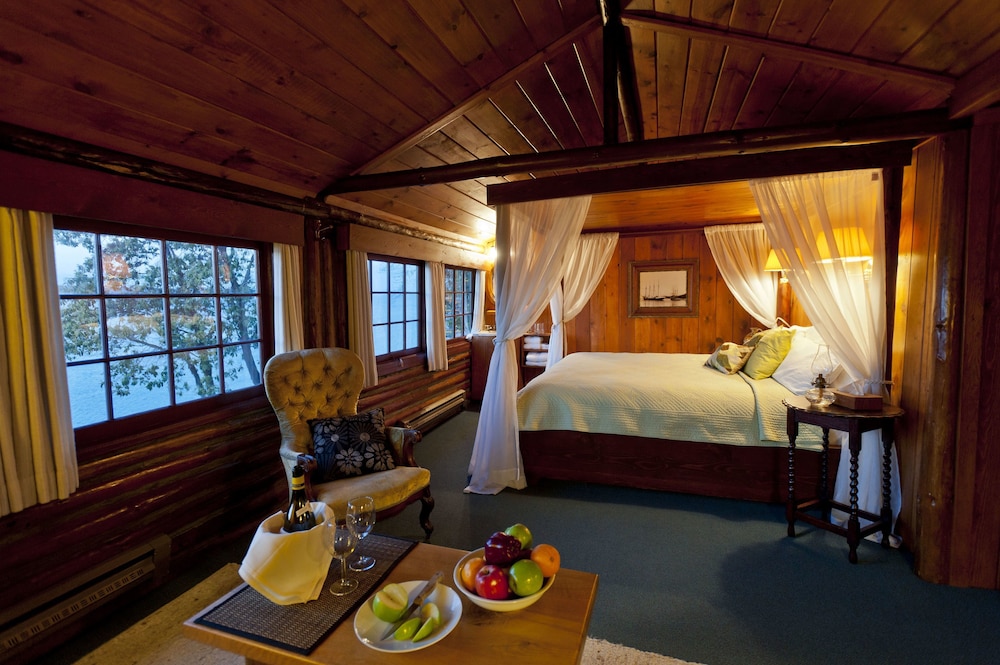 Captain Whidbey - photo 3