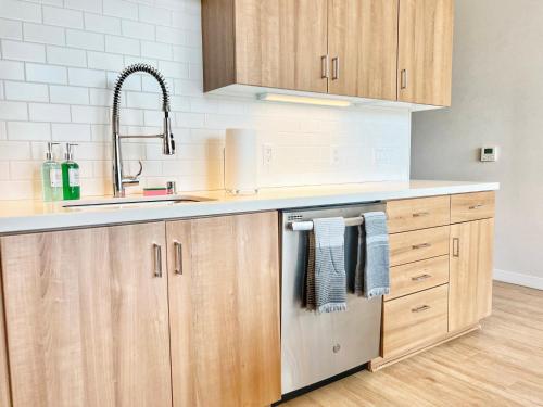 Hidden Gem Apartment in Downtown — 4-Star Luxury Hotel in San Diego, United States