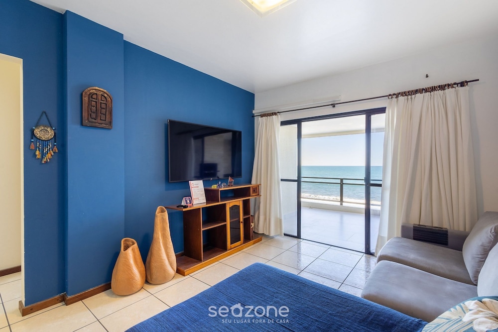Beachfront Apartment With Beach View Vte0301