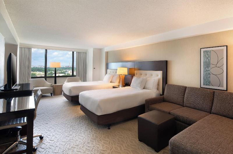 DoubleTree by Hilton Washington DC Crystal City - photo 85