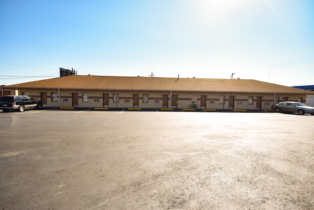 Economy Inn Beebe - photo 27