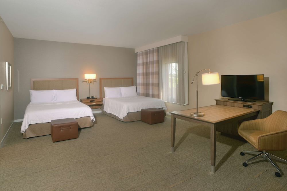 Hampton Inn Springfield Southeast - photo 10
