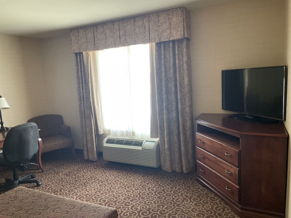Hampton Inn Rawlins - photo 27