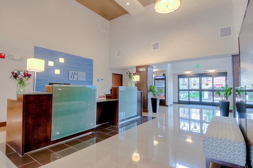 Holiday Inn Express Hotel & Suites Carlsbad Beach by IHG - photo 34