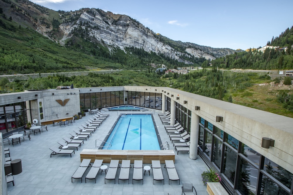 The Cliff Lodge and Spa — 4-Star Luxury Hotel in Sandy, United States