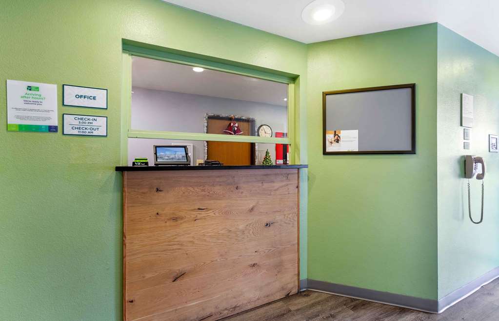 Extended Stay America Select Suites Phoenix North - photo 4