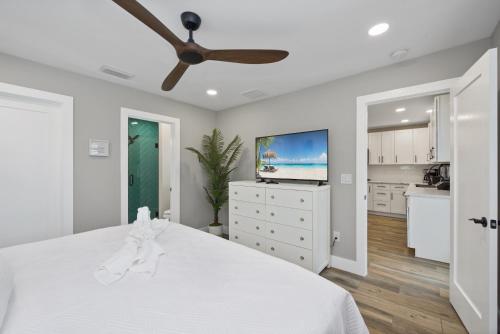 Flamingo Bay by Sun Palace Vacations in Fort Myers Beach, United States