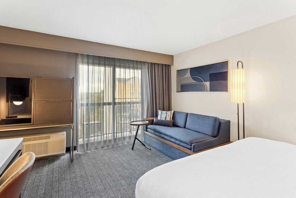 Courtyard by Marriott Chicago Southeast Hammond - photo 10