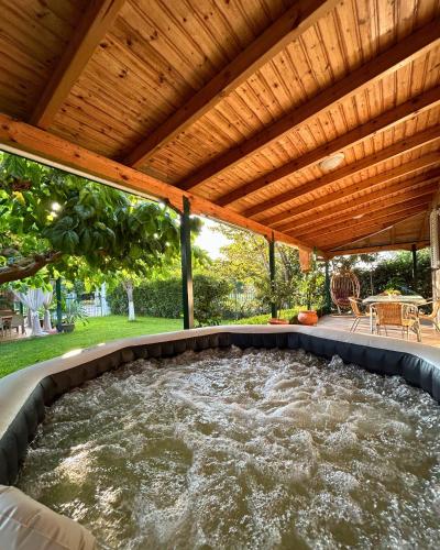 The Βeach Family House — 4-Star Luxury Hotel in Amaliada, Greece