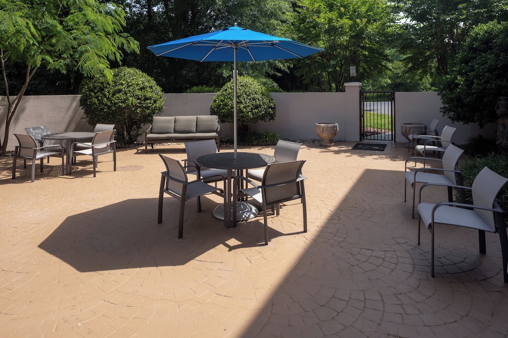 Holiday Inn Express & Suites Albermarle by IHG - photo 13