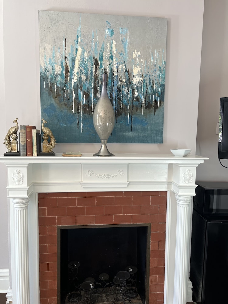 Huffman Manor Inn - photo 20
