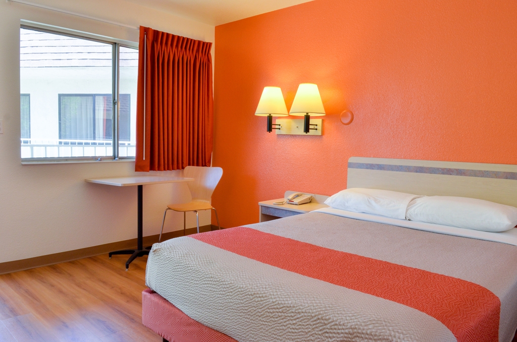 Motel 6 Santa Nella on i 5 - photo 16