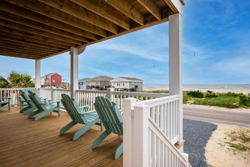 Southern Seabreeze by Oak Island Accommodations - photo 39