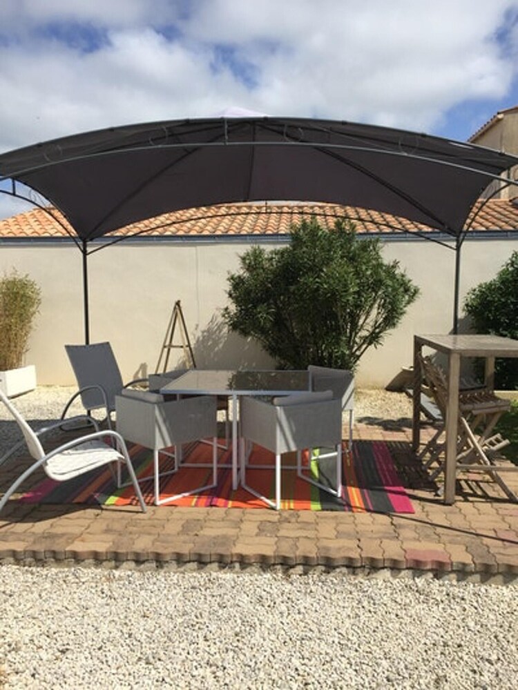 Holiday home Rue des Petites Landes — 4-Star Luxury Hotel in Saint-Pierre-D'oleron, France