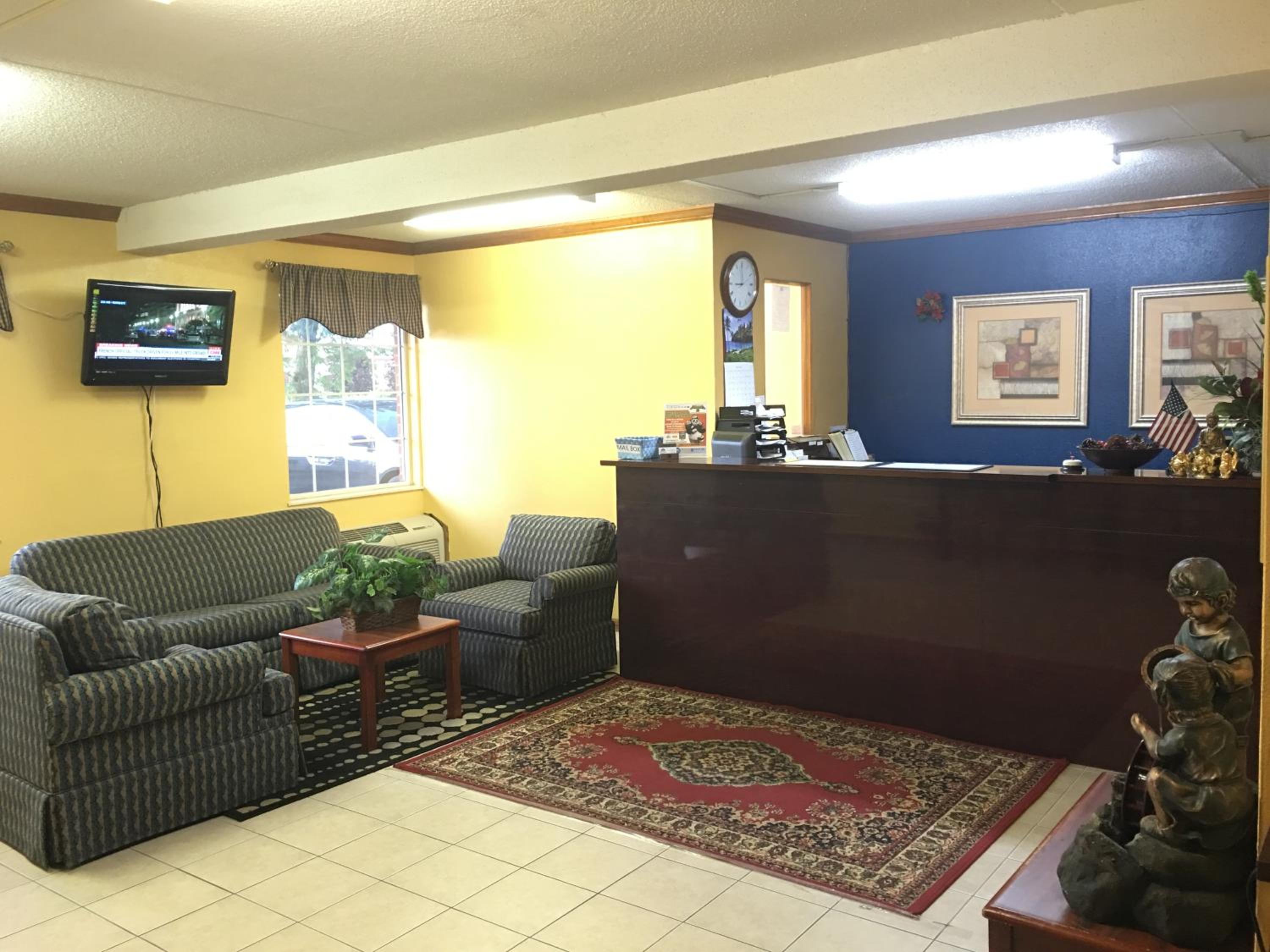 Americas Best Value Inn Maumee Toledo - photo 16