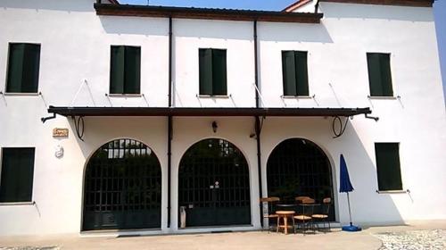 Villa Gaudio — 4-Star Luxury Hotel in Ponte San Nicolo, Italy