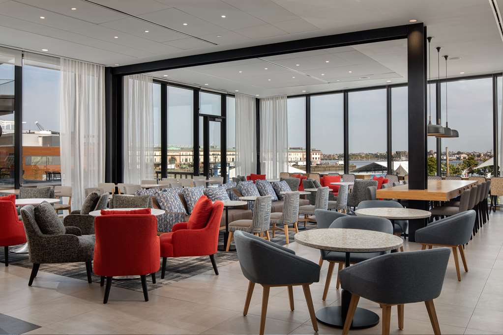 Hyatt Place Boston Seaport District - photo 35