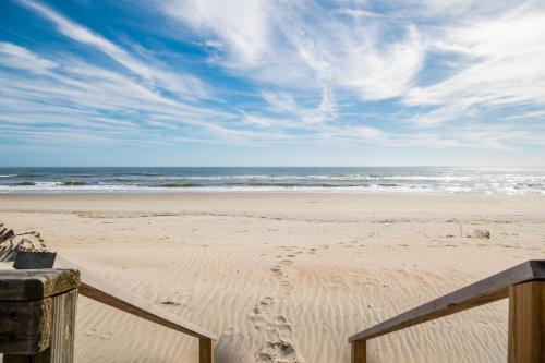 Cuddlefish by Oak Island Accommodations - photo 14