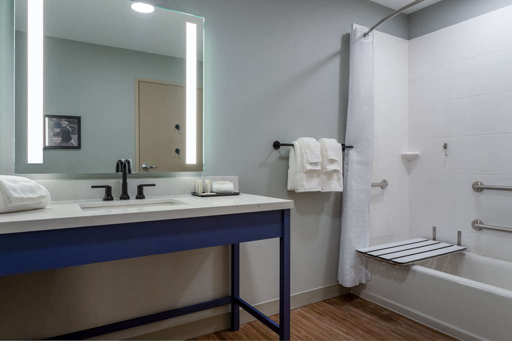 AmericInn by Wyndham San Angelo - photo 30