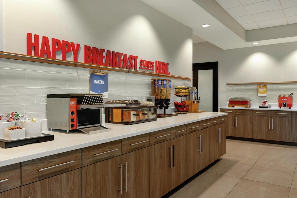 Hampton Inn Hagerstown - photo 24