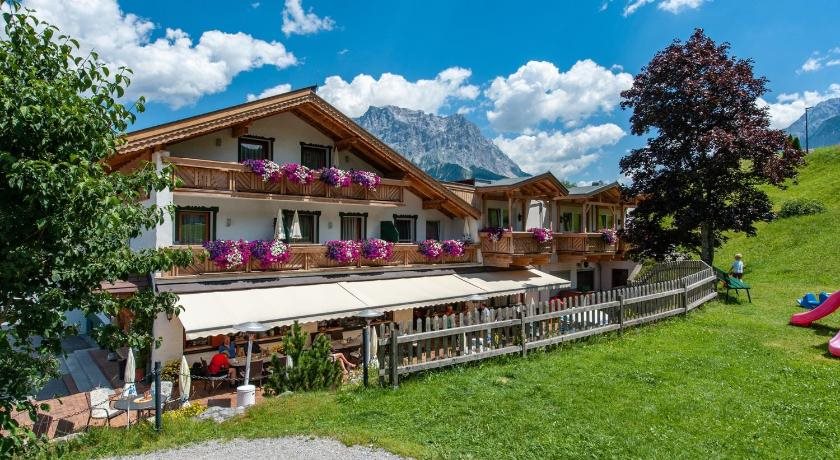 Gasthof Juchhof — hotel in Lermoos