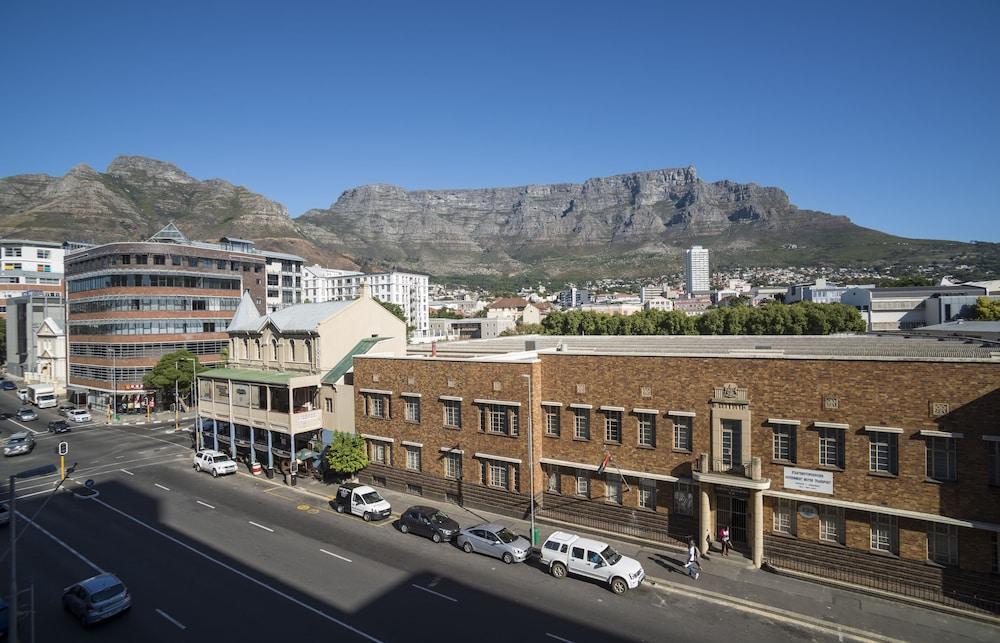 Kim By Stay Amazing — 4-Star Luxury Hotel in Cape Town, South Africa