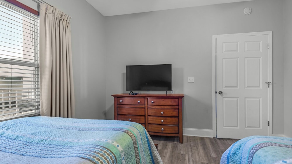 Laketown Wharf IV - photo 10