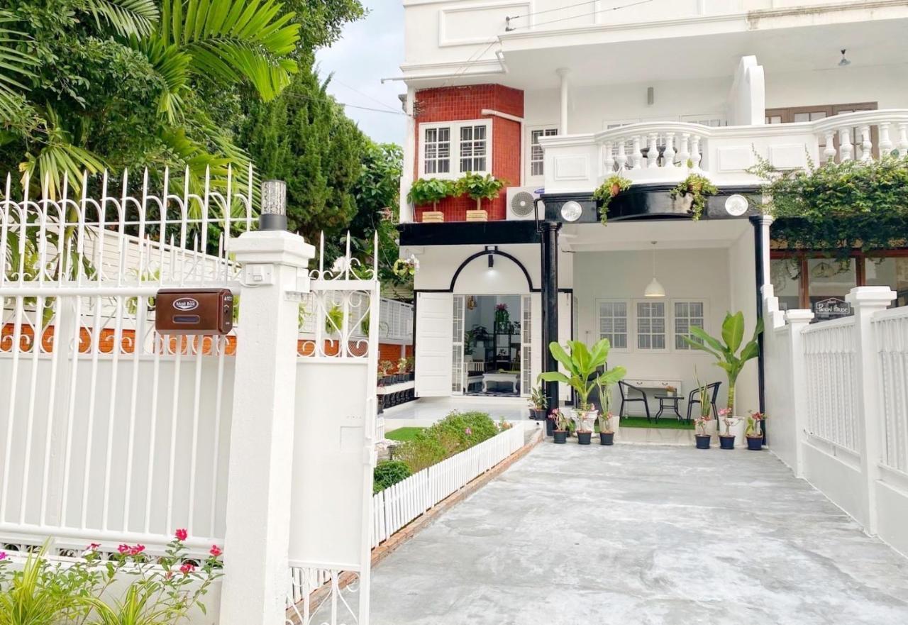 Boxsoon Nimman 2 # 4beds 3baths in Chiang Mai, Thailand