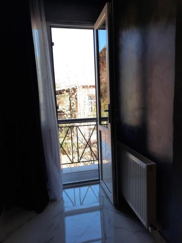 Makos Guest House