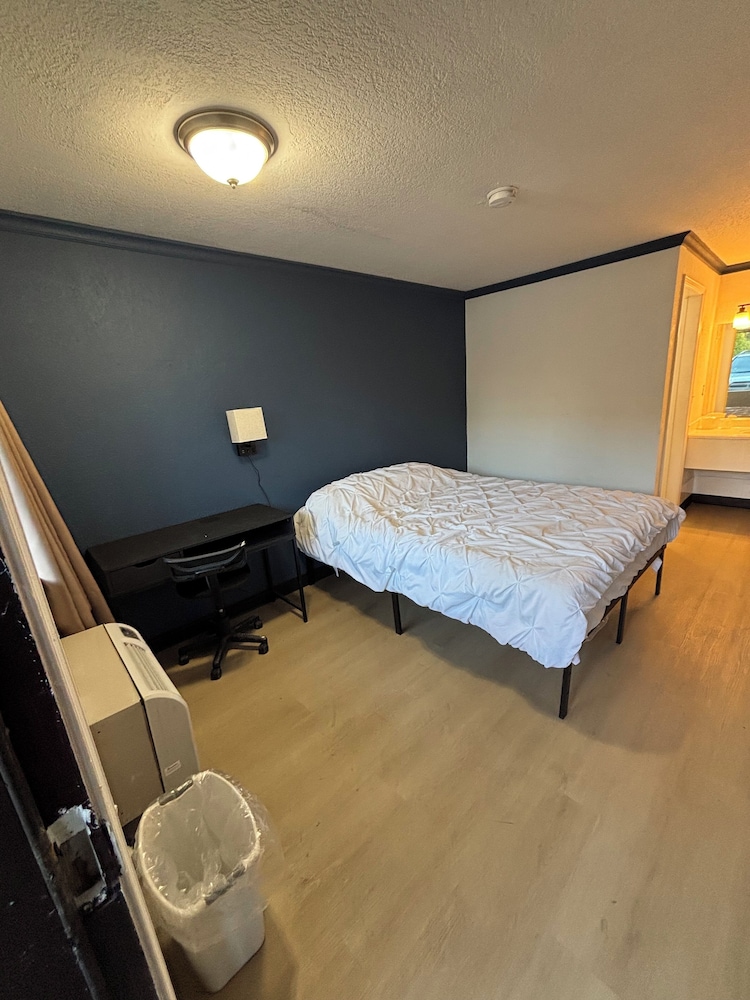 Jet Inn Motel - photo 12