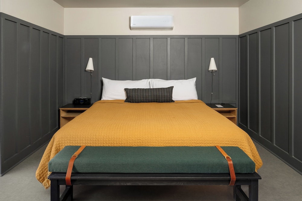 The Coachman Hotel - photo 18