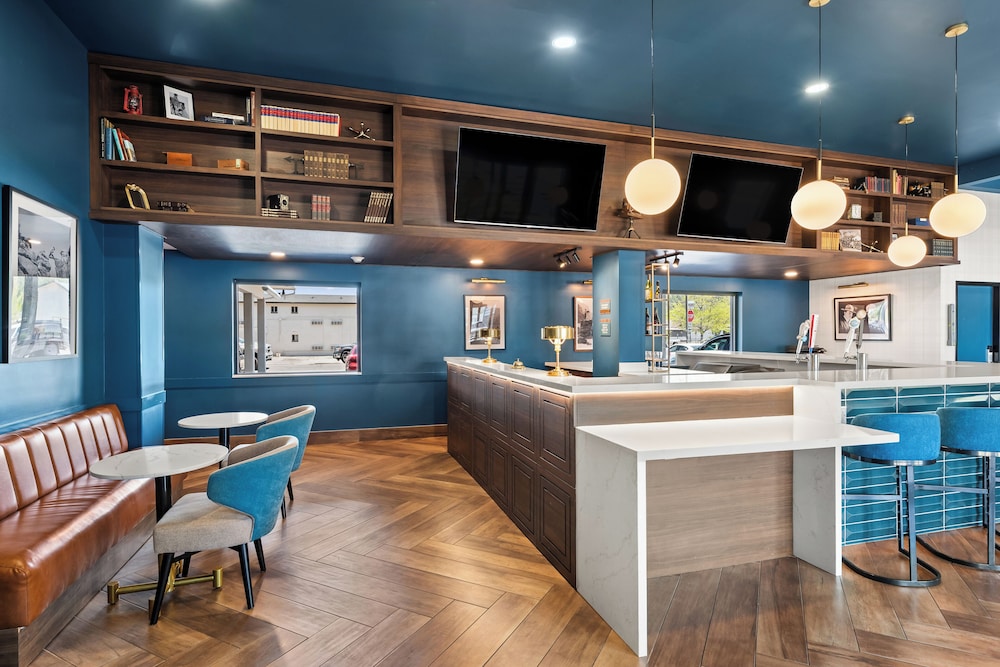 The Ellsworth Hotel an Ascend Collection Hotel - photo 4