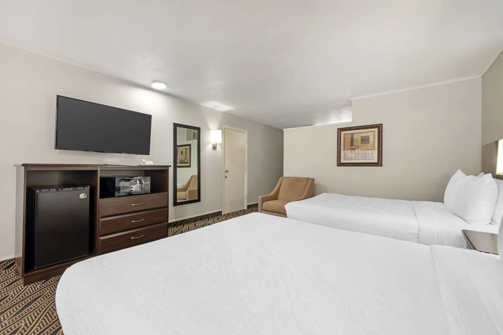 Best Western Red Carpet Inn - photo 21