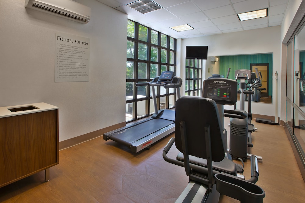 Holiday Inn Express & Suites Milford by IHG - photo 24