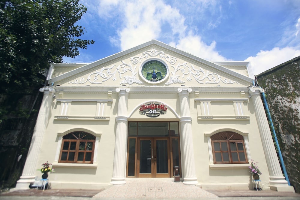 Rangoon 40 - carbon neutral hotel in Yangon