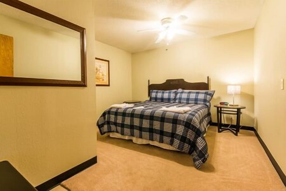 Lake Texoma Lodge and Resort - photo 20