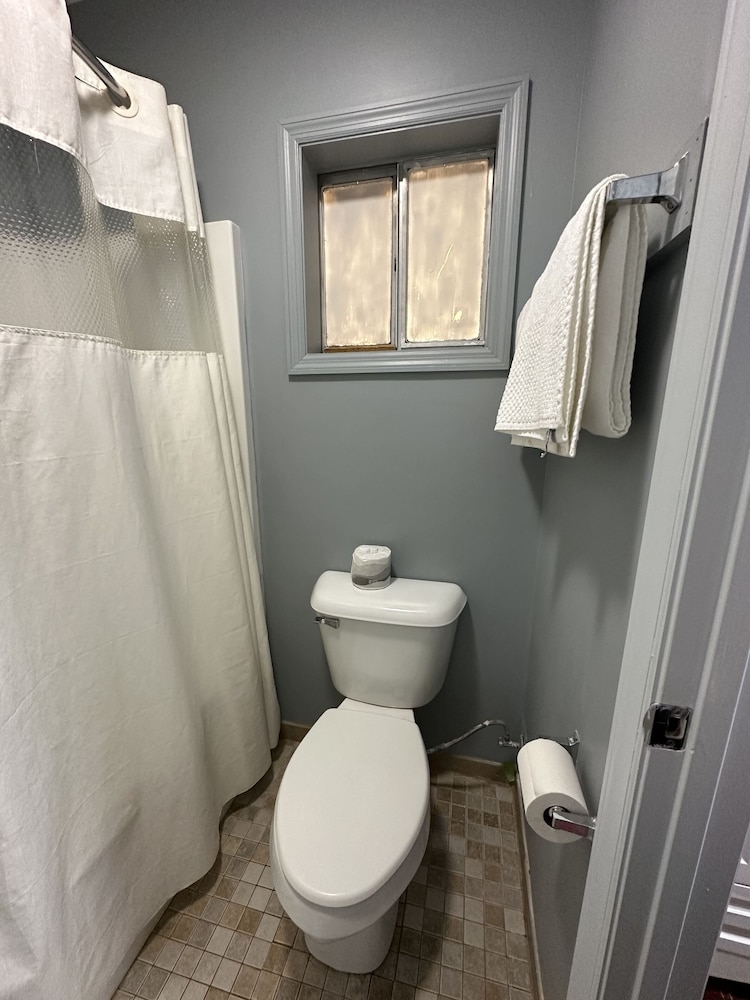 Rodeway Inn & Suites Walhalla - photo 16