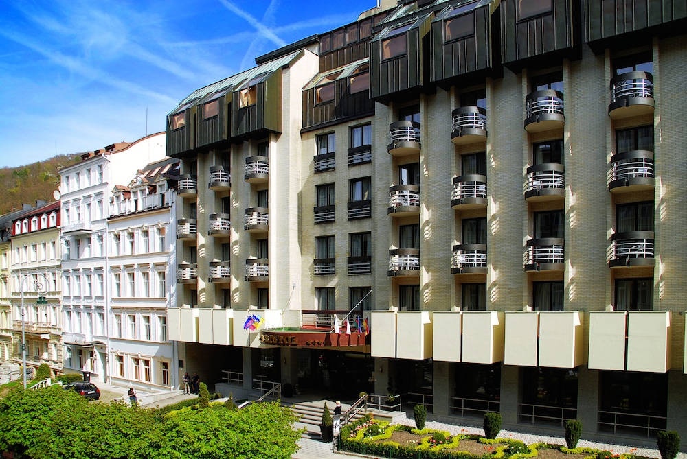 Hotel Bristol — 4-Star Luxury Hotel in Karlovy Vary, Czech Republic